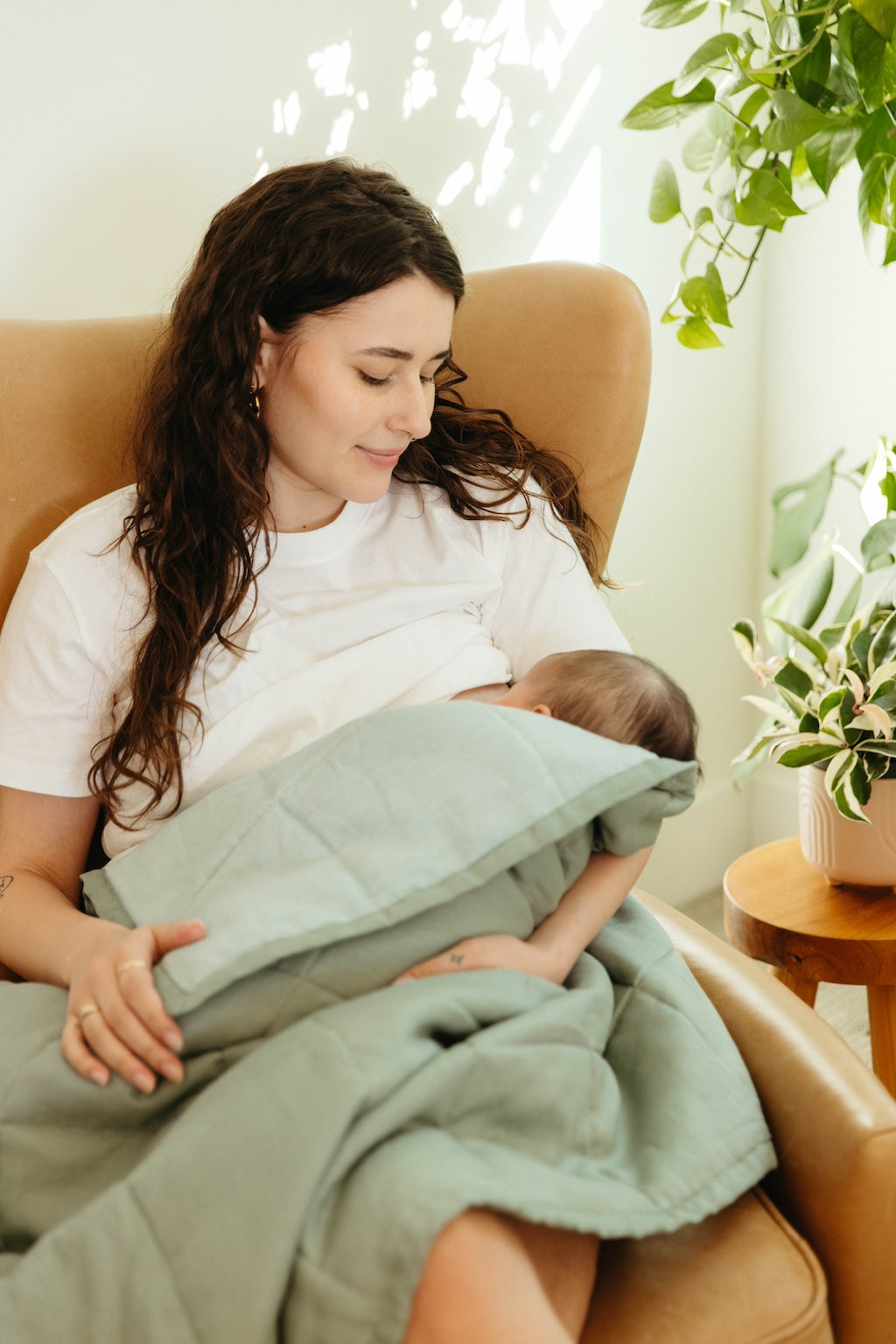 Cherry/Sparrow - Linen Quilted Blanket - Image 2